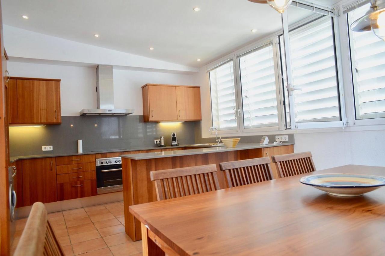 Beachfront Duplex With Terrace And Sea Views - Cadaqués Extérieur photo