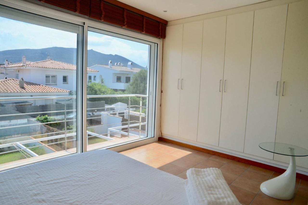 Beachfront Duplex With Terrace And Sea Views - Cadaqués Extérieur photo