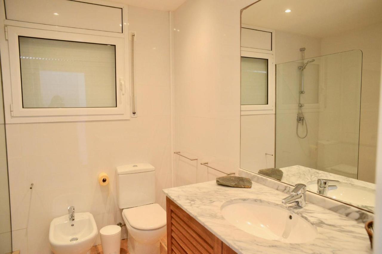 Beachfront Duplex With Terrace And Sea Views - Cadaqués Extérieur photo