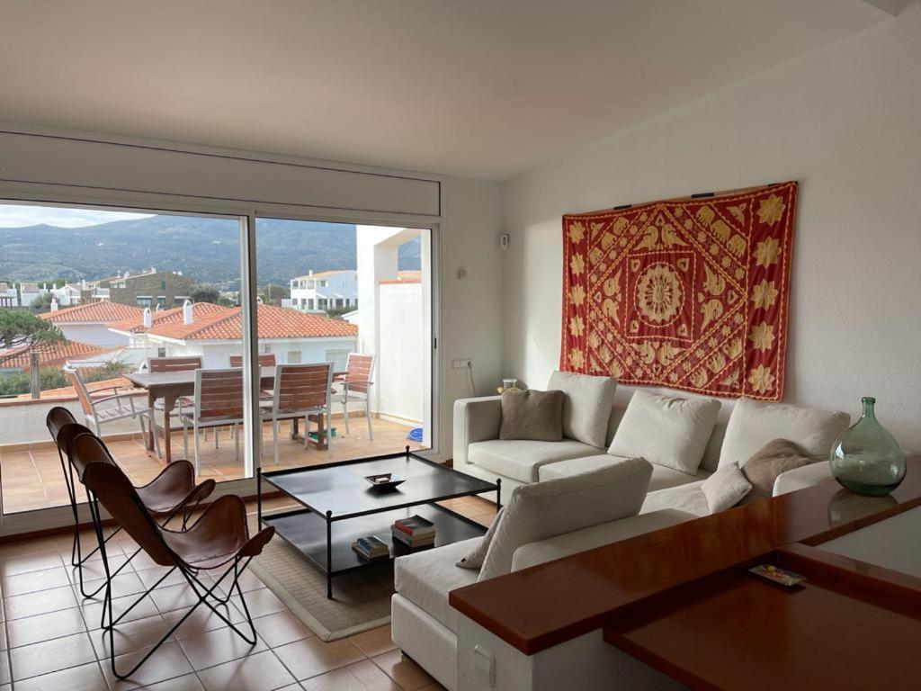 Beachfront Duplex With Terrace And Sea Views - Cadaqués Extérieur photo